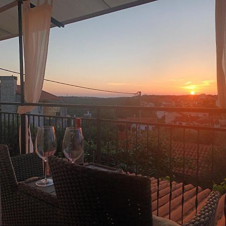 Sunset View Apartamento Vinkuran Exterior foto